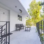 Perfect Miami Retreat City Skyline & Garden