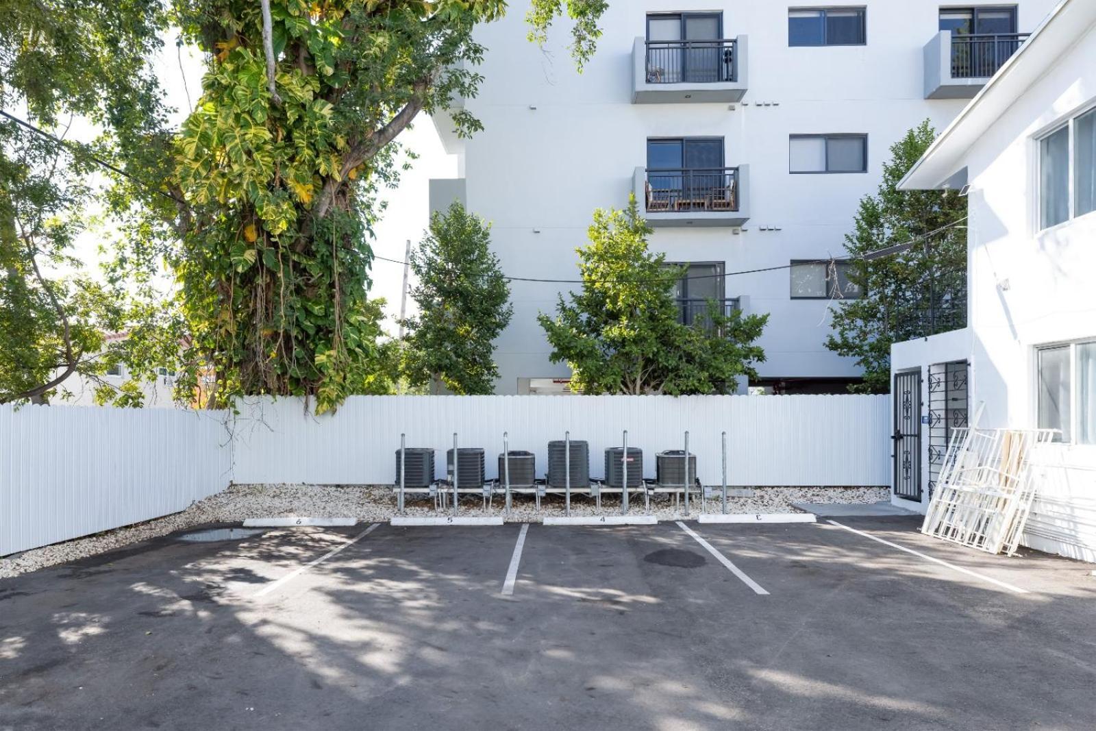 Perfect Retreat Skyline & Garden Apartment
